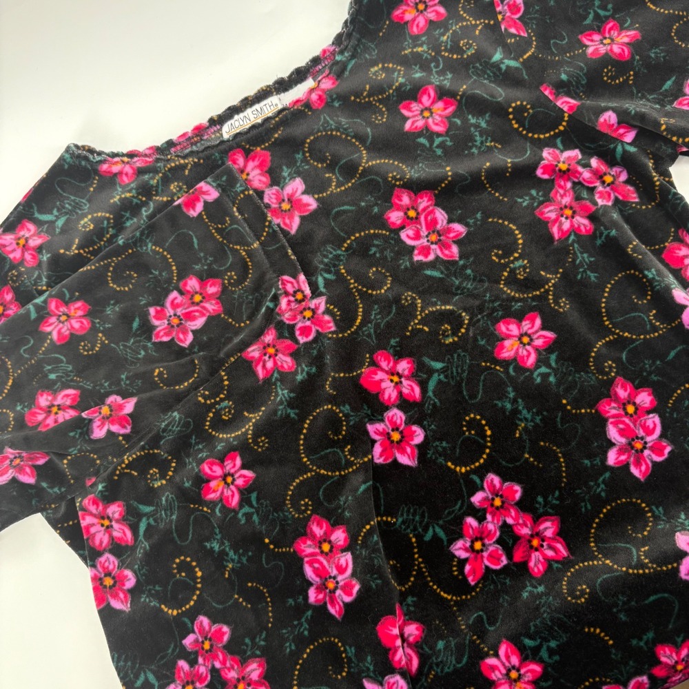 Jaclyn Smith Sport Women's Medium Black‎ Pink Floral Velour Long Sleeve Top